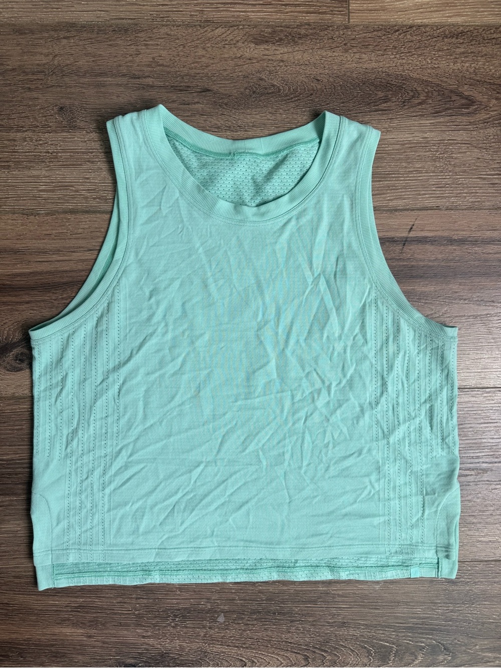 NWOT Lululemon Train To Be Sleeveless Cropped Tank Top, Mint Green